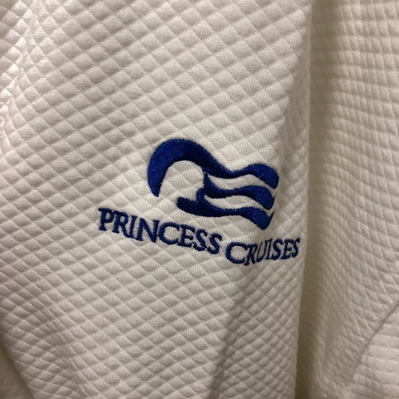 New Princess Cruises Unisex White Robe - Picture 10 of 11